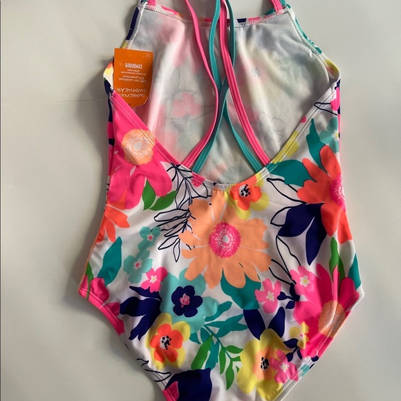 New-One Piece Bathing Suit - Picture 2 of 4